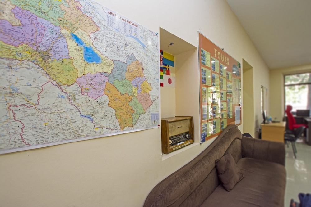 Yerevan Hostel Buitenkant foto